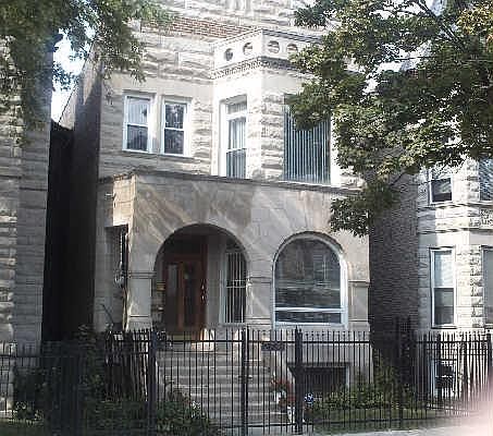 1st image of 2738 W Adams St Floor 1
