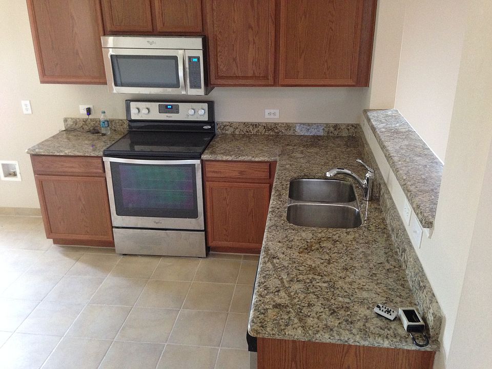 Granite & Stainless Kitchen