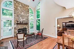 35 Pettit Pl — Photo 8