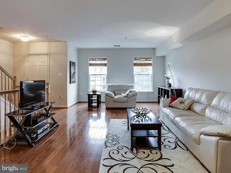 12806 Rexmore Dr #12806 — Photo 4