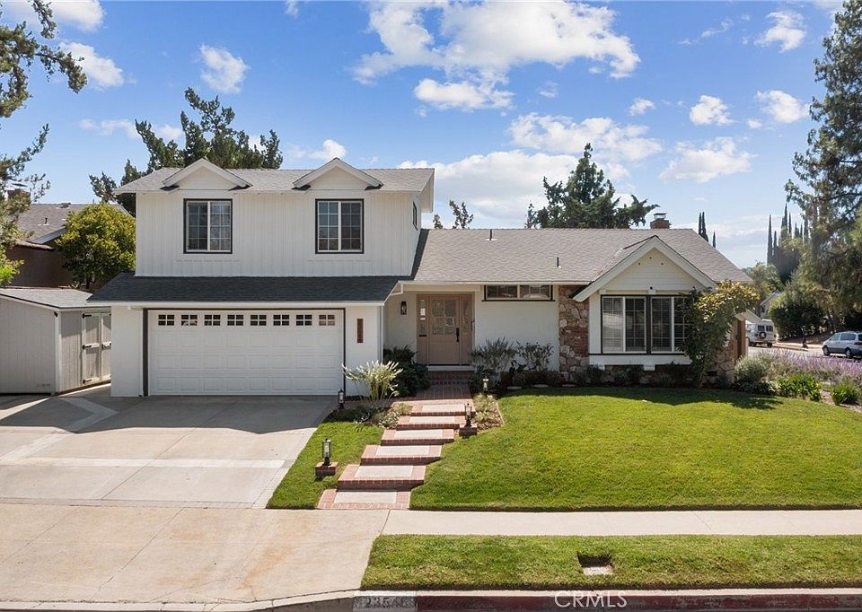 1st image of 23546 Community St