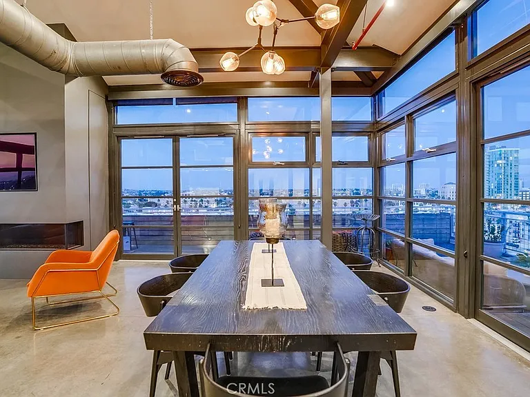 100 W 5th St #Penthouse 9B — Photo 19