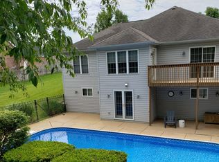 2630 E 9th Pl, Hobart, IN 46342