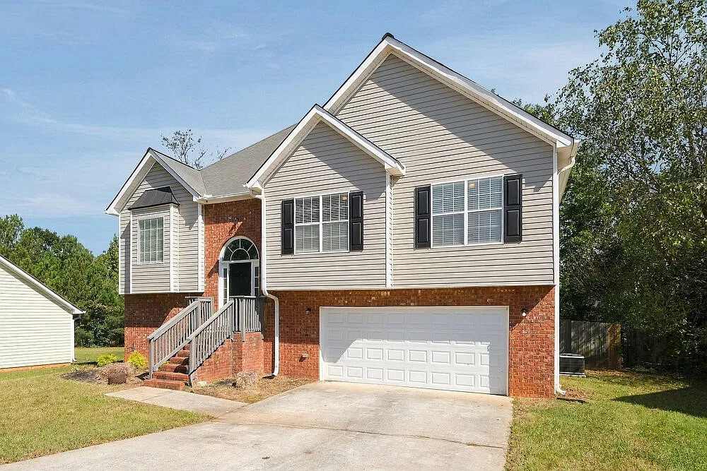 3 bed, 3.0 bath, 2144 sqft, $2,120 — Photo 4