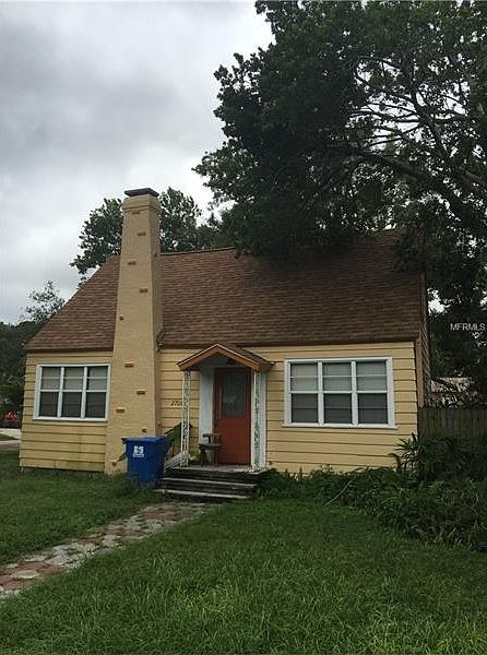 2nd image of 2700 1/2 13th Ave N