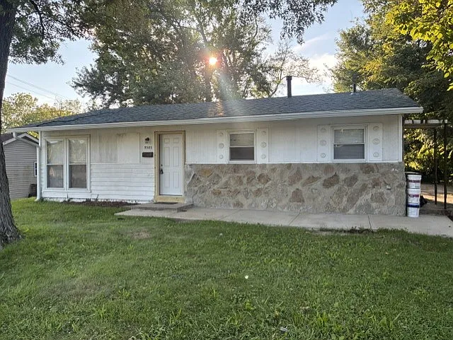 9585 Ridgemoor Ave