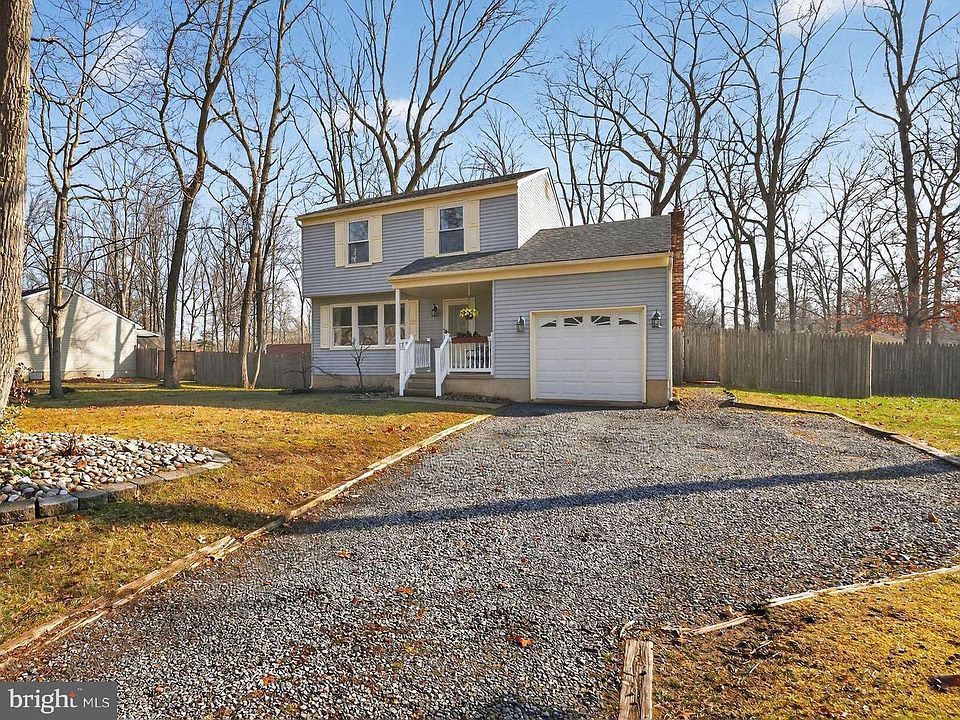 1st image of 11 Dottie Ln