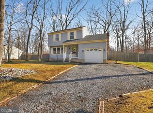 11 Dottie Ln, Sicklerville, NJ 08081