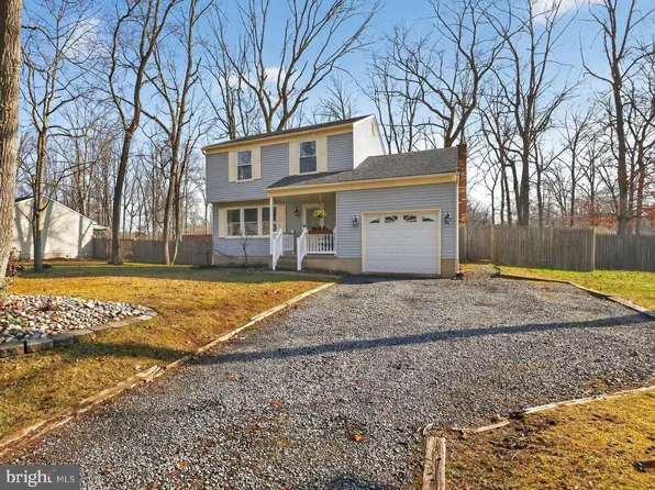 11 Dottie Ln, Sicklerville, NJ 08081