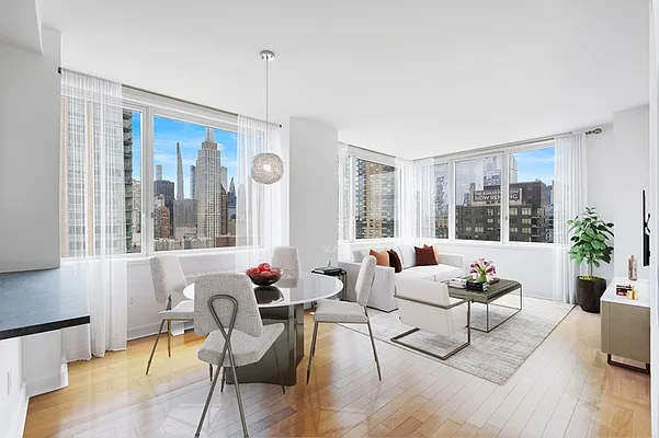Rented by Nest Seekers International | media 1