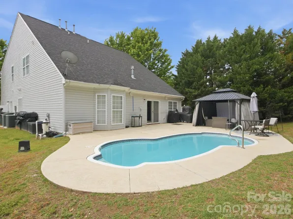 1103 Ross Brook Trce, York, SC 29745