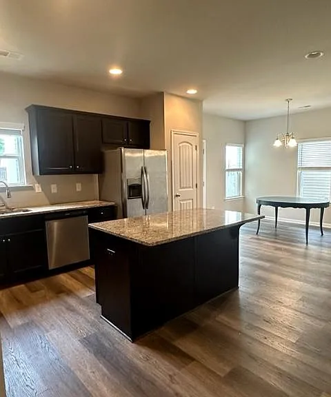 156 Amelia Dr — Photo 9