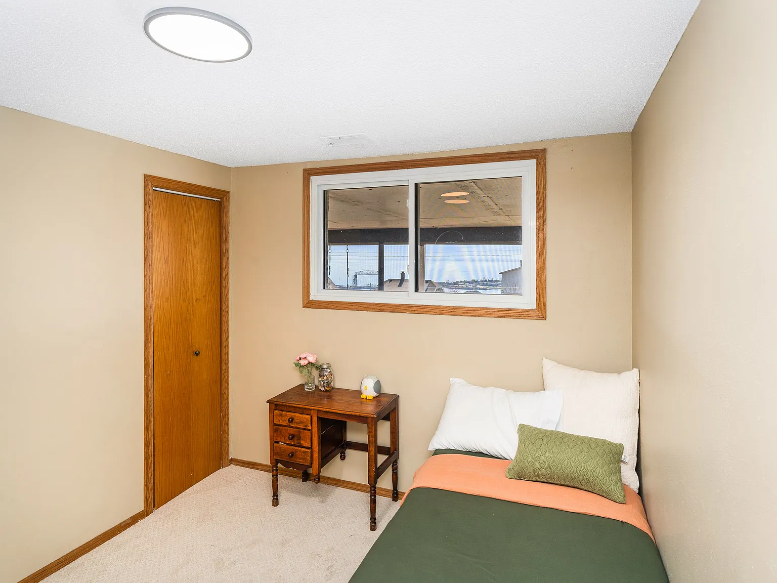 4 bed, 2800 sqft, $3,850 — Photo 4