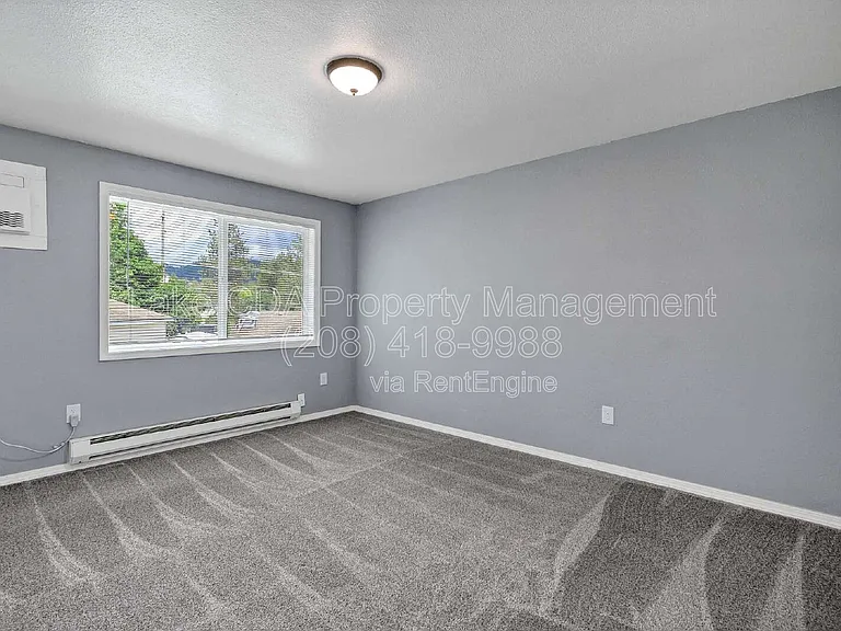 1423 E Lunceford Ln #2 — Photo 14