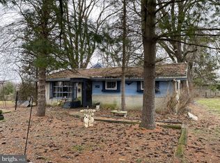 1403 Krafts Mill Rd, Spring Grove, PA 17362