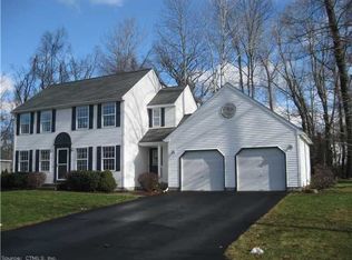 329 Meadowbrook Dr, Manchester, CT 06042