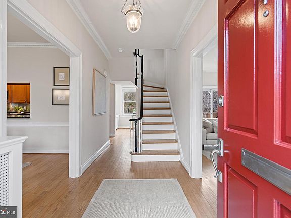 2nd image of 3308 Cathedral Ave NW