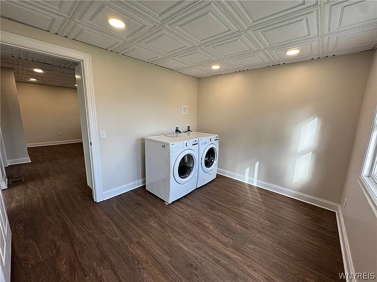 2 Agassiz Cir #A — Photo 14