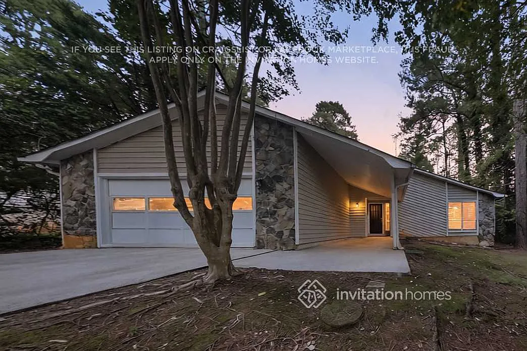 614 Oxford Hall Dr Lawrenceville, GA 30044 — Photo 3