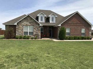 804 Waverly Way, Elgin, OK 73538