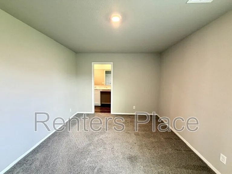 23246 E 113th St S — Photo 15