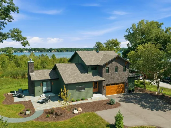 2852 Peninsula AVENUE, Delafield, WI 53018