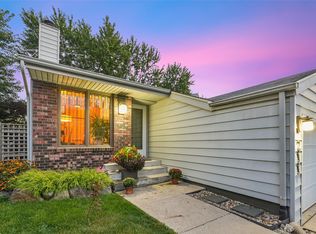 211 E Hughes Cir, Des Moines, IA 50315