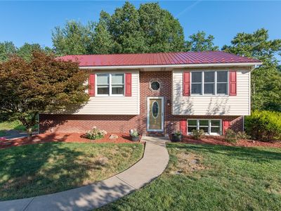 115 Fawn Dr, New Kensington, PA, 15068