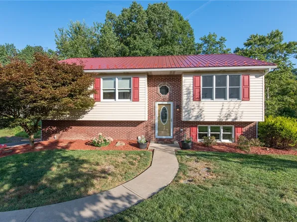 115 Fawn Dr, New Kensington, PA 15068