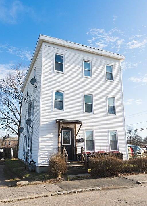 2nd image of 30 Lebanon St