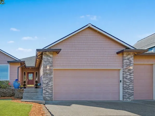 13623 Barclay Hills Dr, Oregon City, OR 97045