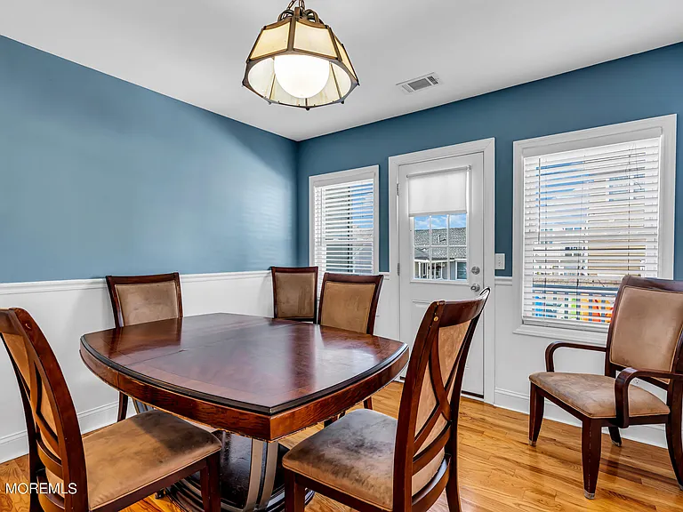 10 Pershing Ave #FRONT — Photo 4