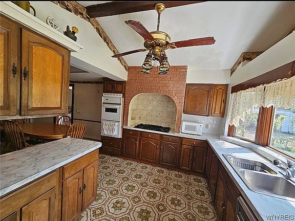 2nd image of 88 Frankhauser Rd #201
