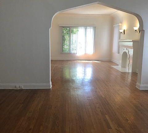 5th image of 328 N Stanley Ave