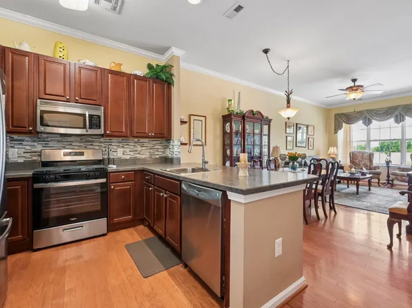 7330 Maple Ave APT 135, Pennsauken, NJ 08109