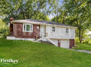 901 NE 114th Ter, Kansas City, MO 64155
