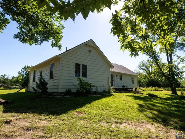 202 Road 175, Emporia, KS 66801