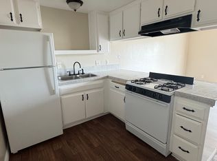 264 Avalon Dr #12, Vista, CA 92084