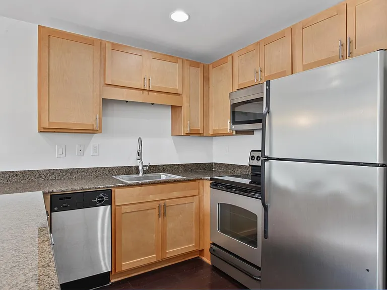 1725 Delachaise St #103 — Photo 2