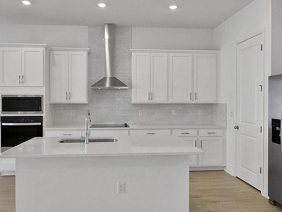 7th image of this home