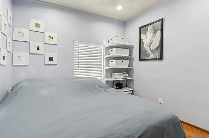 2 bed, 608 sqft, $2,500 — Photo 2