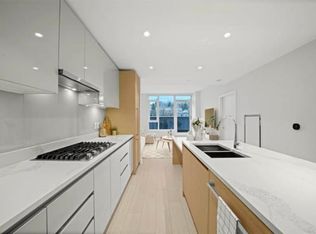 3538 Sawmill Cres #607, Vancouver, BC