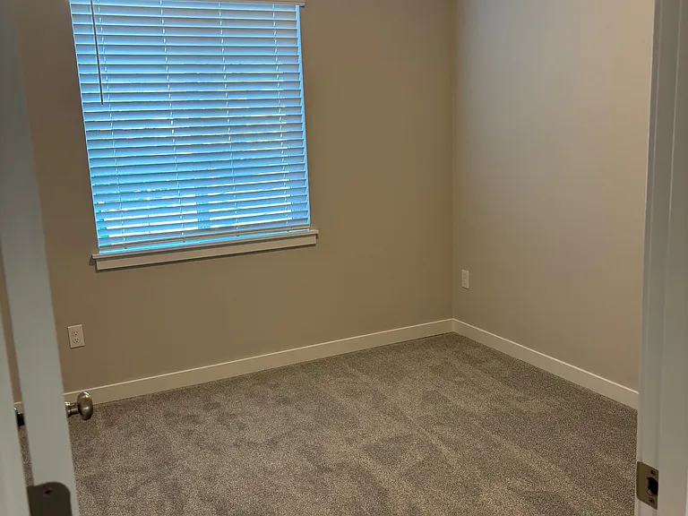 16706 SE Smith Rock St — Photo 11