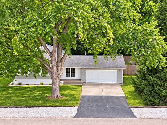 2nd image of 3457 Nancy Ln