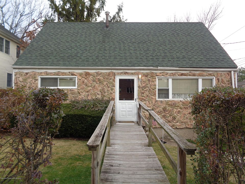 1st image of 105 Vista Ave