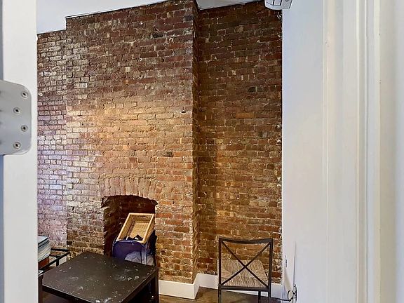 4th image of 13 Stuyvesant Ave #Mf