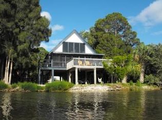 16490 SW Indiana Ave, CEDAR KEY, FL 32625