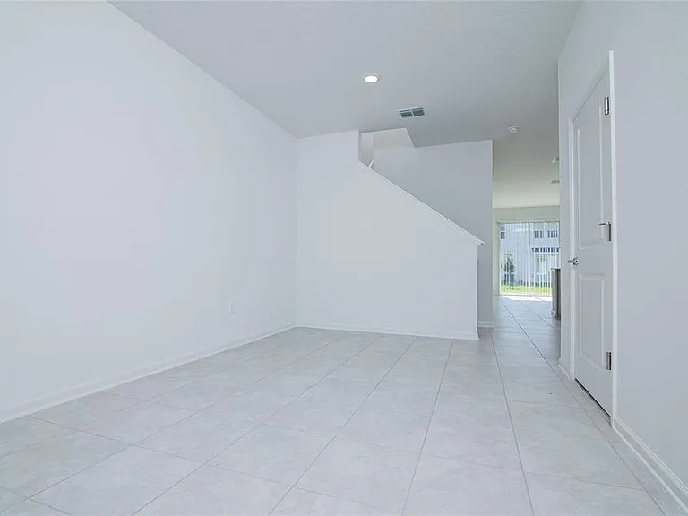 2642 Runners Cir — Photo 12