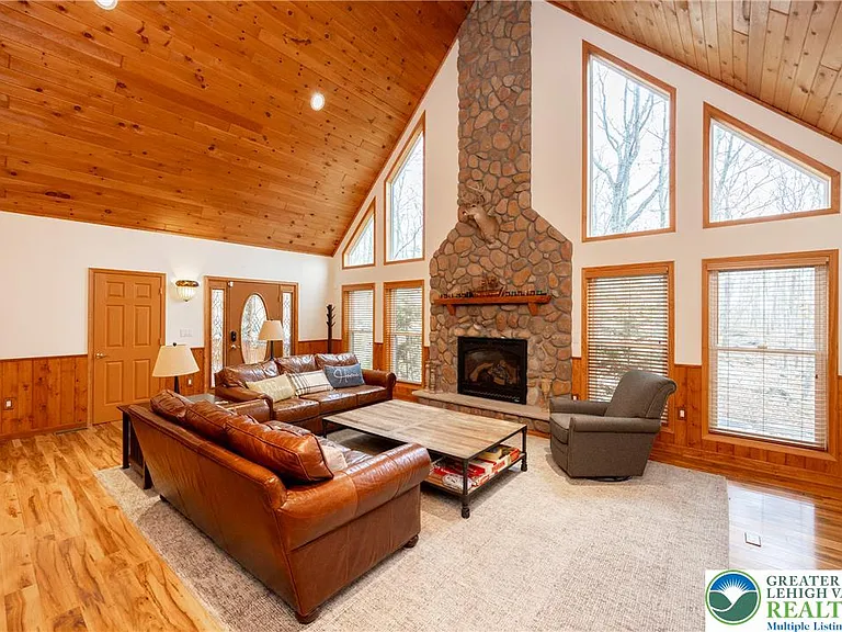1212 Acacia Dr — Photo 22