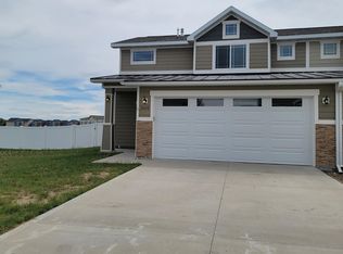 3509 9th Ave NE, Watford City, ND 58854